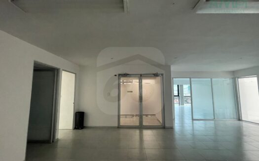 EDIFICIO EN RENTA EN AV. PASEO TABASCO, JOSE NARCISO ROVIROSA.