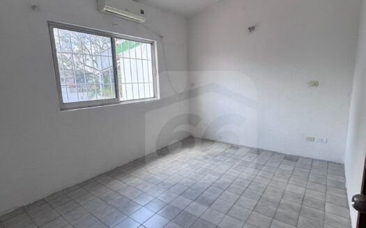 CASA EN RENTA EN FRACCIONAMIENTO OROPEZA