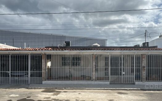 CASA EN VENTA EN IXTACOMITAN 2DA SECCION –  VILLAHERMOSA, TABASCO