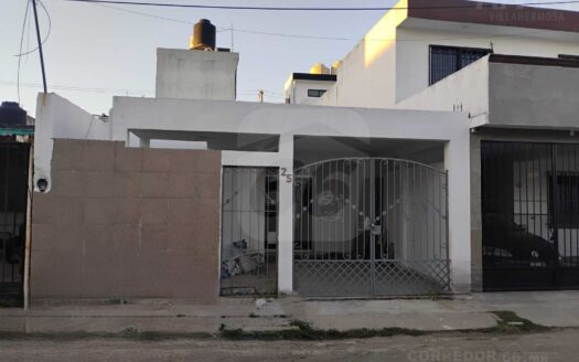 CASA EN VENTA – FRACCIONAMIENTO SANTA ELENA