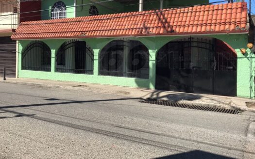 CASA EN RENTA PLANTA BAJA  – ZONA PASEO DE LA SIERRA