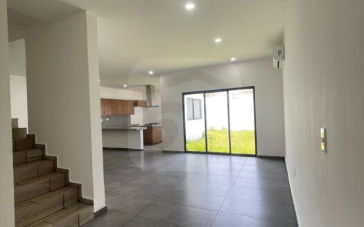 CASA EN VENTA EN RESIDENCIAL SOL CAMPESTRE