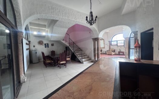 CASA EN VENTA EN FRACCIONAMIENTO PRADOS