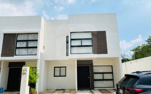 CASA EN VENTA FRACCIONAMIENTO KEDROS