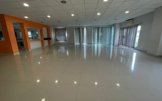 EDIFICIO EN RENTA CALLE OCHO HORAS – COLONIA GIL Y SAENZ
