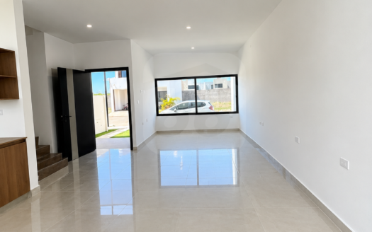 E110.- CASA EN VENTA EN REAL DEL PALMA
